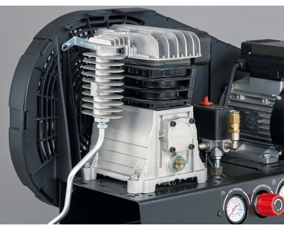 Compresor de pistón Nuair  3CM/200 Tech Pro 3cv 200L