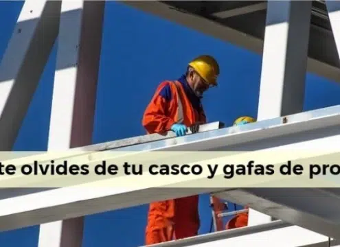 Nunca te olvides de tu casco y gafas de protección