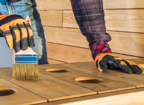 como proteger la madera de exterior