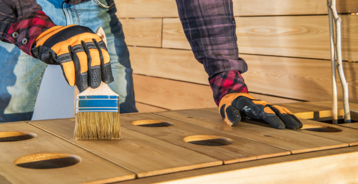 como proteger la madera de exterior